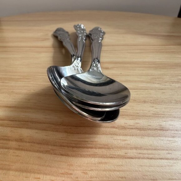 Vtg International INS154 Teaspoons Set Of 4 Solid Roses Stainless Steel Flatware - Picture 6 of 11